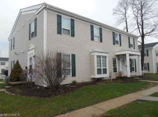 36 Bunker Hill Ln, Elyria, OH 44035