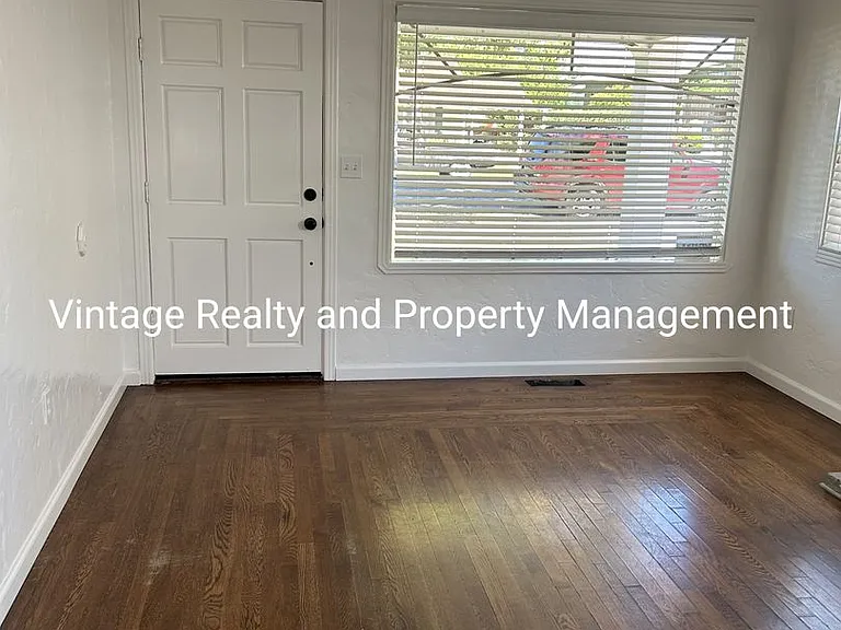 308 Louie Ave — Photo 2