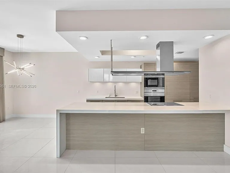 17301 Biscayne Blvd #210 — Photo 7