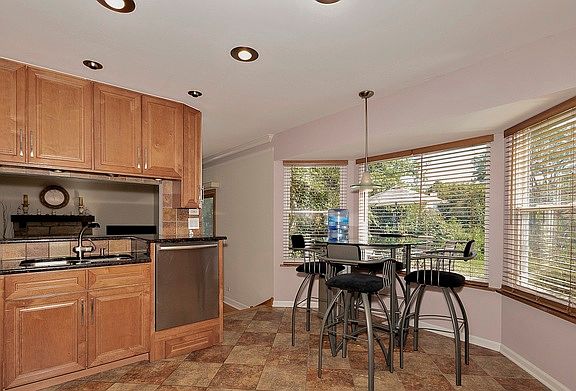 5th image of 1301 Marble Hill Dr
