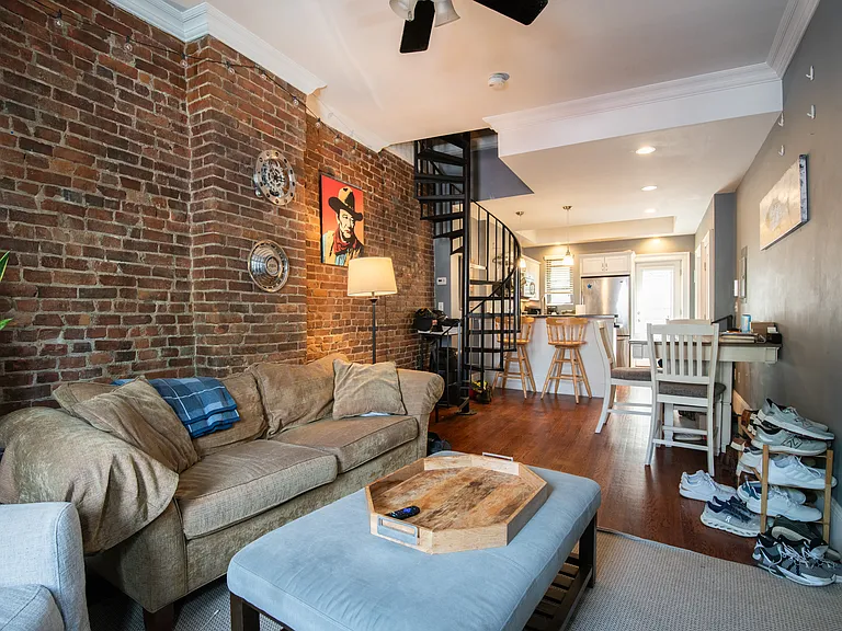 180 I St #2 — Photo 2
