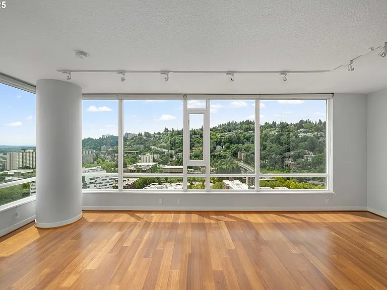 1500 SW 11th Ave #2401 — Photo 8