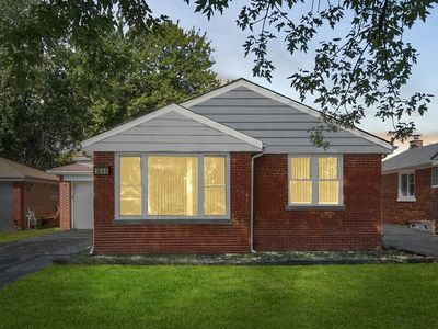 8944 S Utica Ave, Evergreen Park, IL, 60805