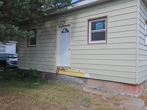 208 S 3rd St, Red Oak, IA 51566