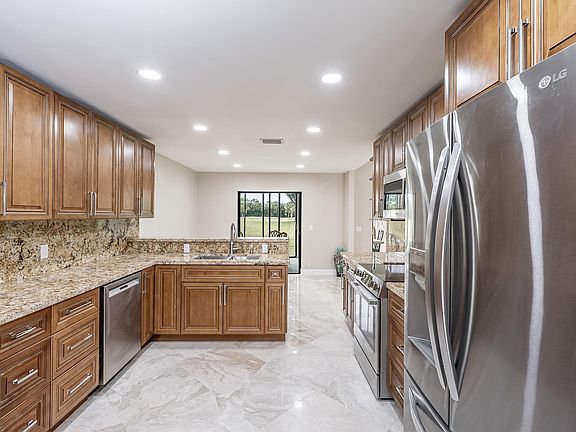 2nd image of 6780 Palermo Way