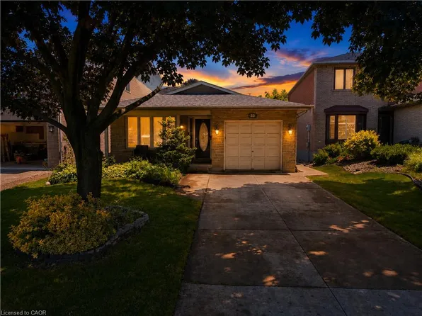 23 Millpond Pl, Hamilton, ON L8W 2W6