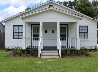 229 Neyland St #B, Houston, TX 77022