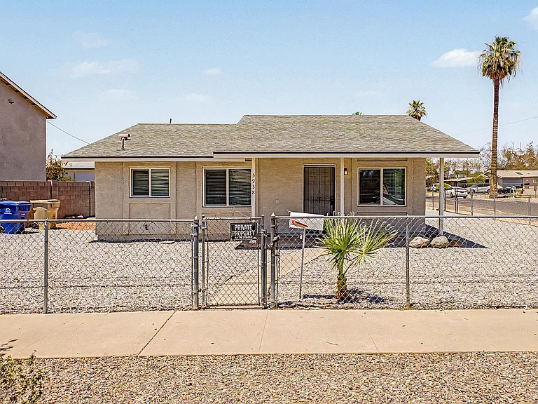 5938 W Ocotillo Rd — Photo 17
