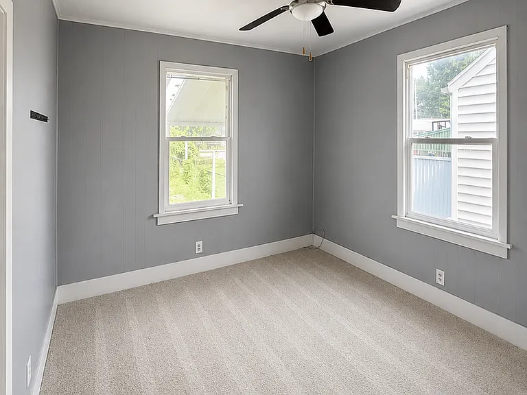 2517 Yale Blvd — Photo 6
