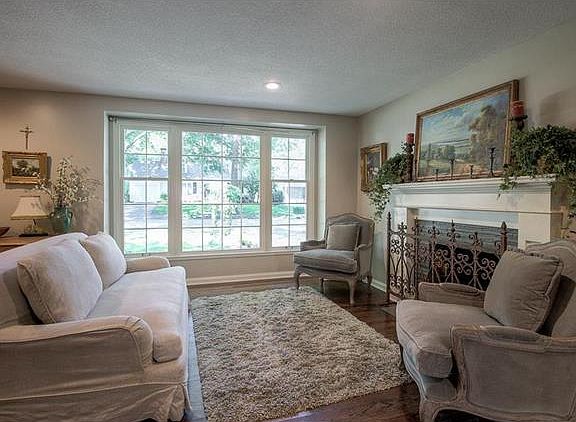 2nd image of 7309 Canterbury St