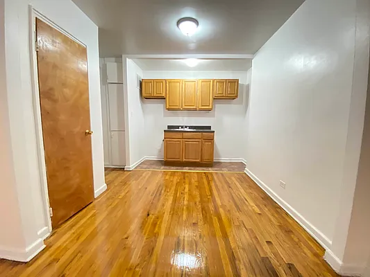 Rented by Contact Realty | media 10