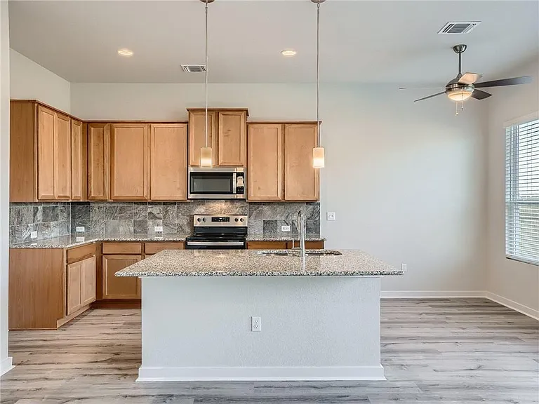 1309 Showbox St #6 — Photo 7