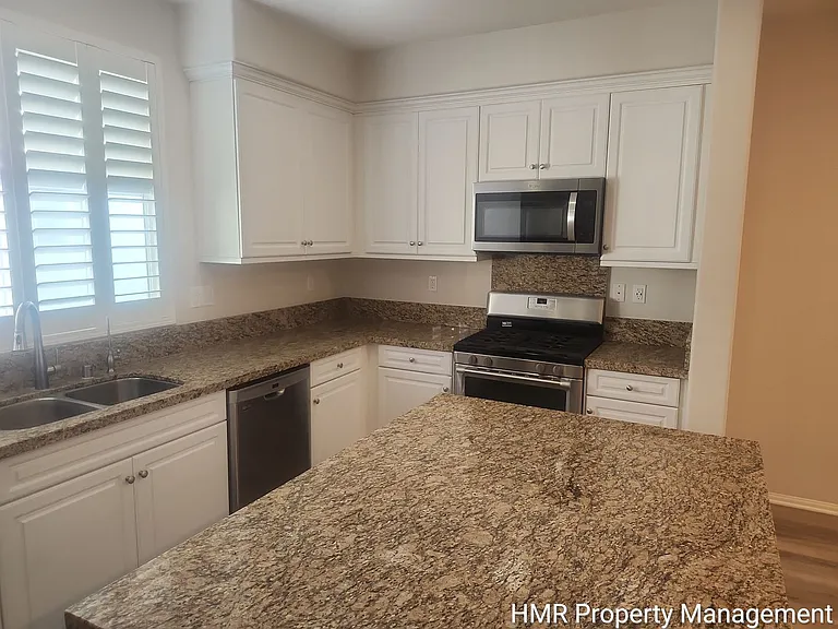 6386 Pegasus Ct — Photo 19