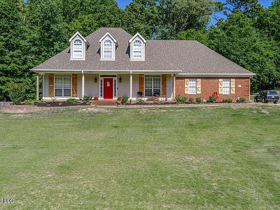 2nd image of 3686 Rhett Butler Dr