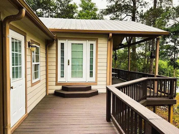 38 Martha Ln — Photo 24