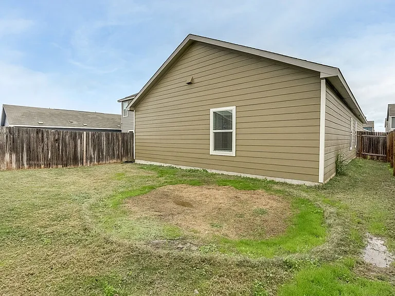 355 Geode Gln — Photo 19