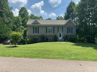 398 Robin Woods Ct, Moravian Falls, NC 28654