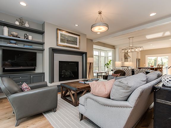 5th image of 7277 School House Dr SE #6