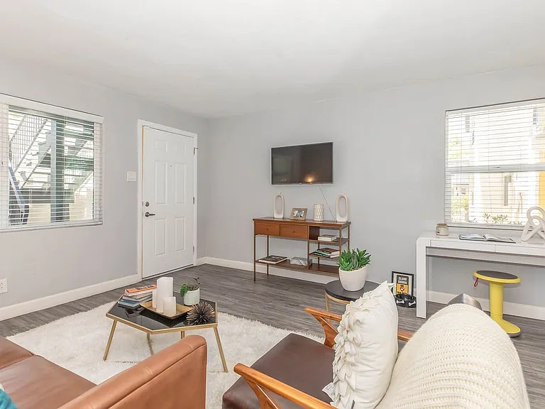 The Wexler Apartments — Photo 45