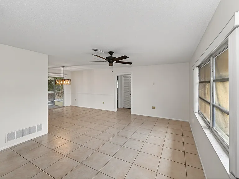 2508 Cardwell Way — Photo 5