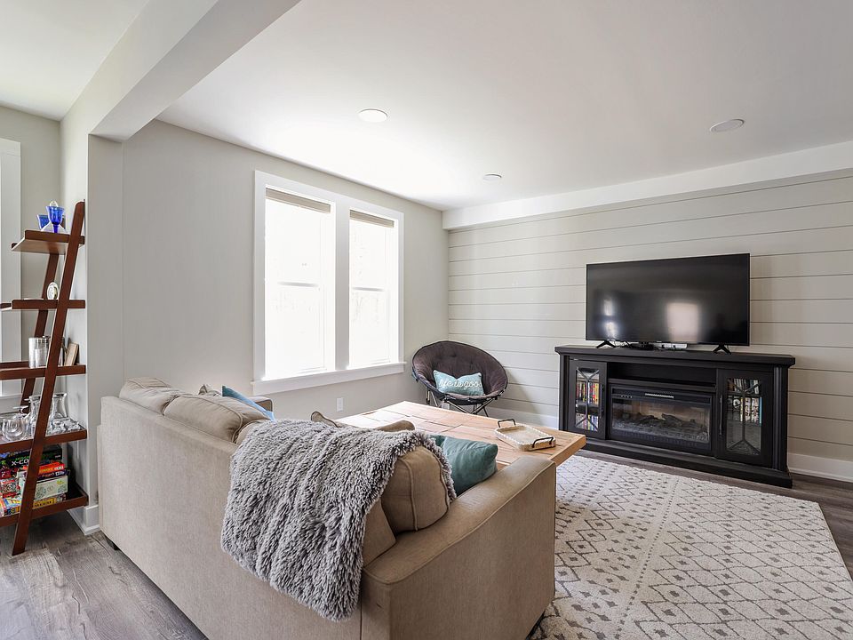 187 Portland Avenue, Old Orchard Beach, ME 04064 Zillow