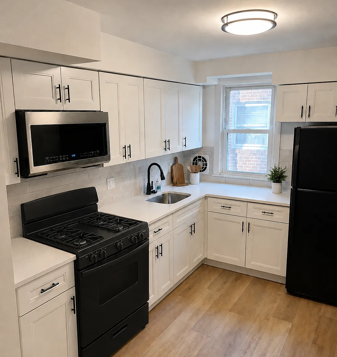 8040 Tabor Ave — Photo 2
