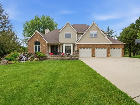 1213 Greystone Pl, Manhattan, KS 66503