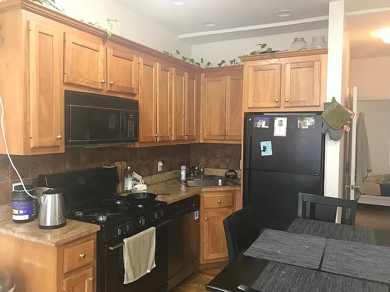 79 Highland St — Photo 16