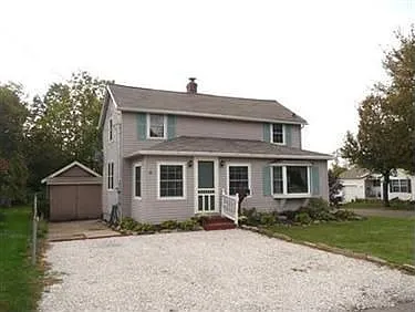 650 Crawford Ave photo 1