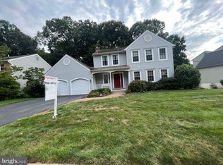 812 Potomac Ridge Ct, Sterling, VA 20164