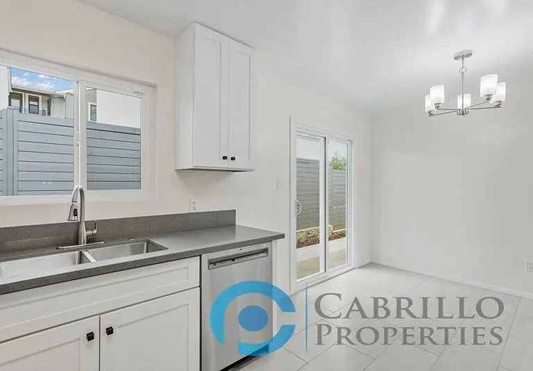 885 Home Ave #A — Photo 14