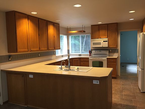 4th image of 23764 Montecarlo Pl NW