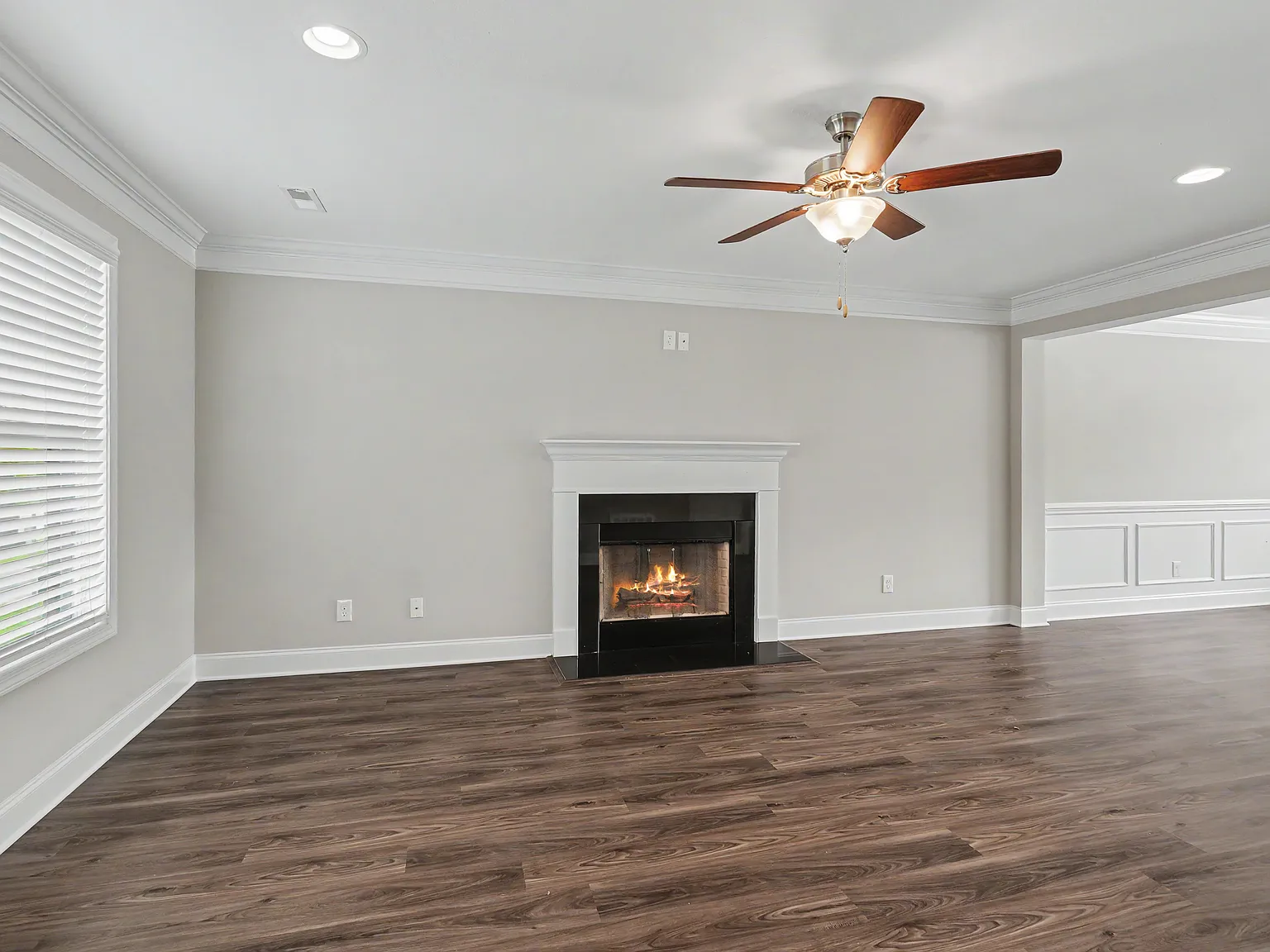 4 bed, 2.5 bath, 2208 sqft, $2,595 — Photo 4