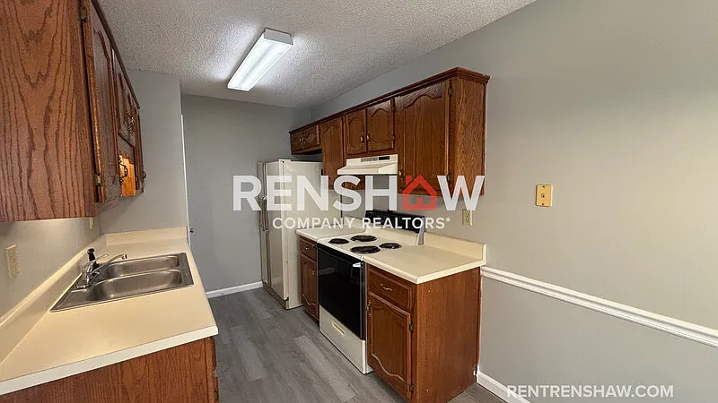 3 bed, 2.0 bath, 1300 sqft, $1,425 — Photo 4