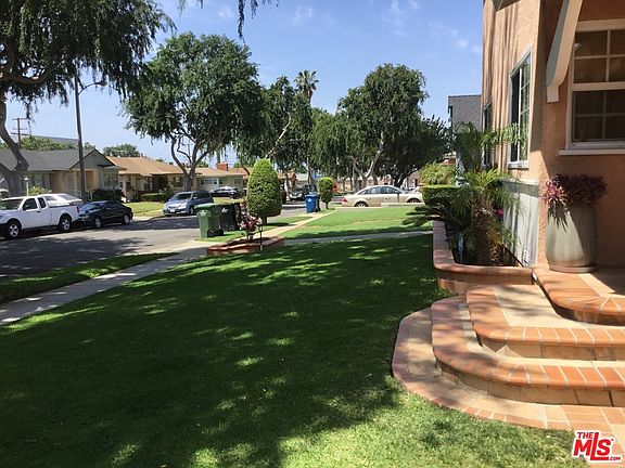 5th image of 2531 W 112th St