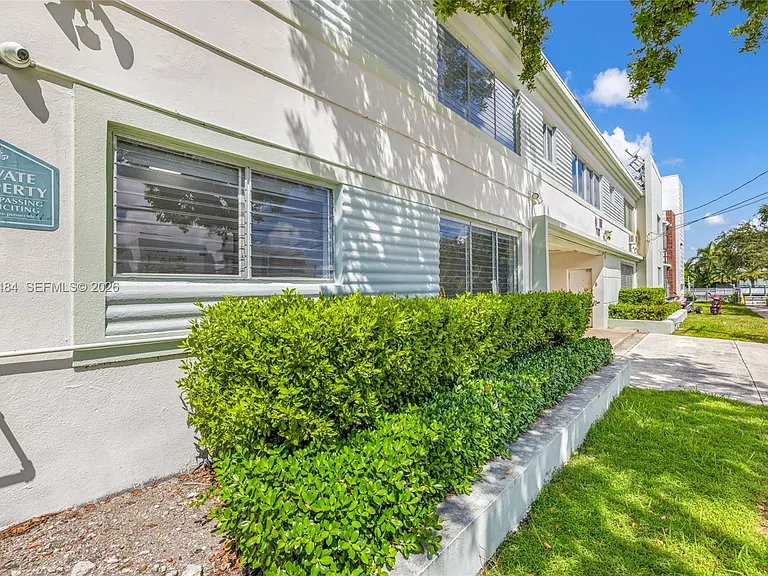 2250 Bay Dr #7 — Photo 22