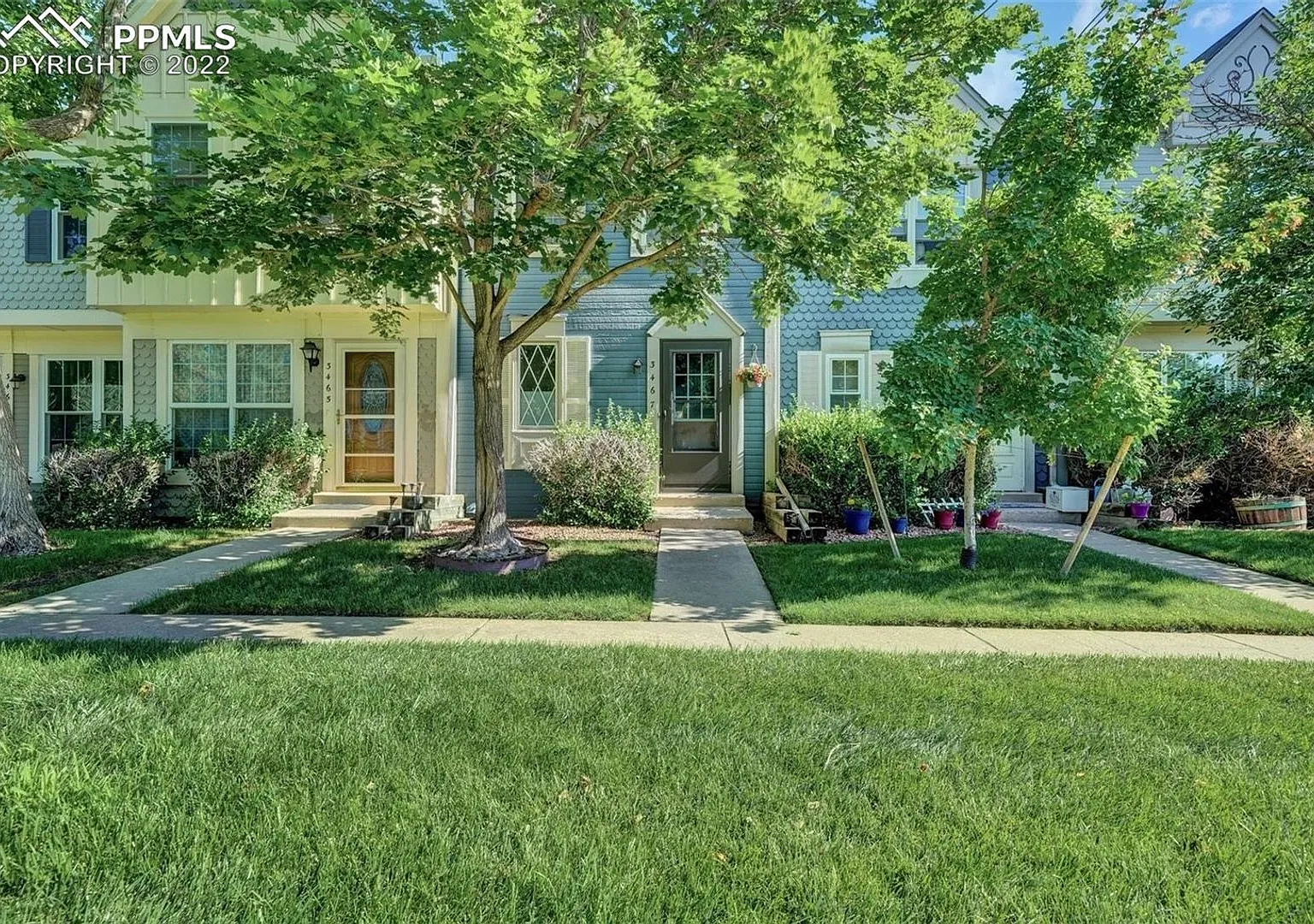 Charming 3BR Townhome in Colorado Springs — Photo 1