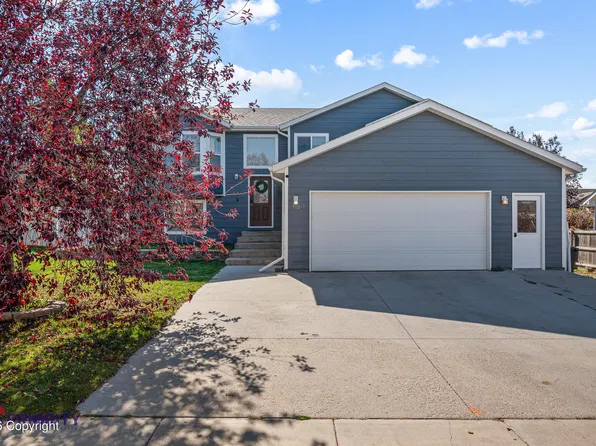102 Tapadera St, Gillette, WY 82718