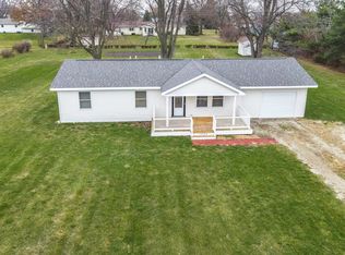 10164 E 1350 North Rd, Bloomington, IL 61705