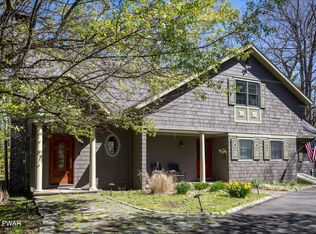 116 Cloud Crest Dr, Greentown, PA 18426