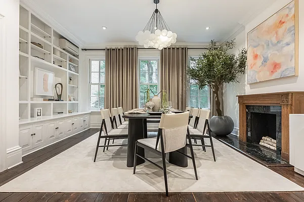 Sold by Compass | media 19