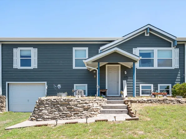 112 Pats Ct, Weatherford, TX 76087