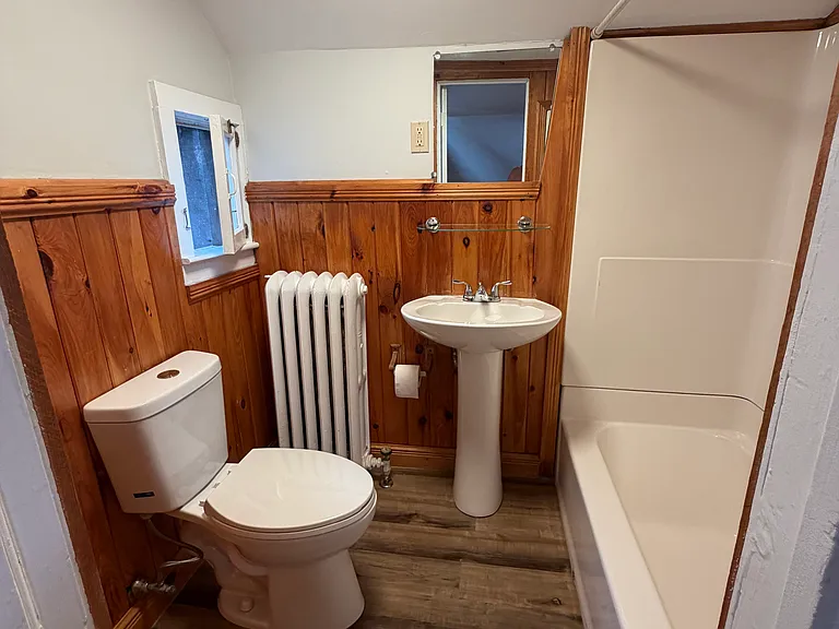 142 Bay St #2 — Photo 18
