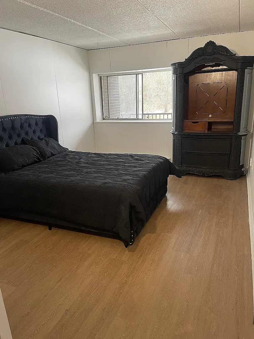 1 bed, 1.5 bath, 850 sqft, $1,150 — Photo 2