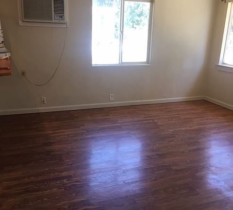 4th image of 5839 Rupert Ave #B