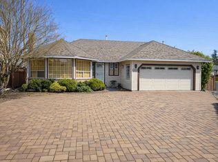 9496 160a St, Surrey, BC