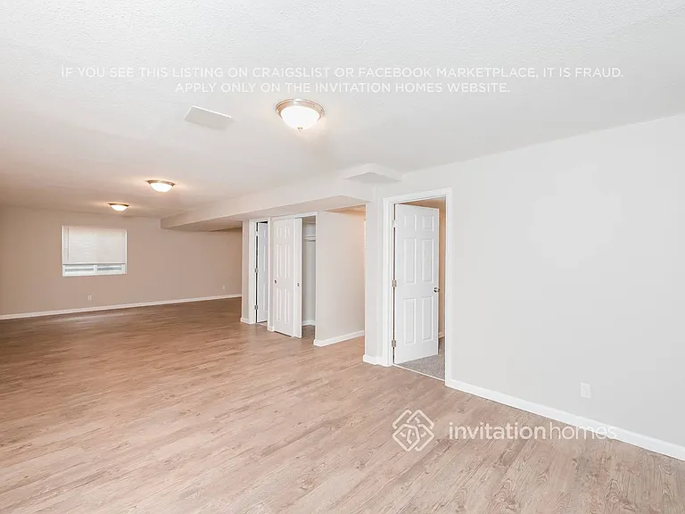 19710 E Lasalle Dr — Photo 16