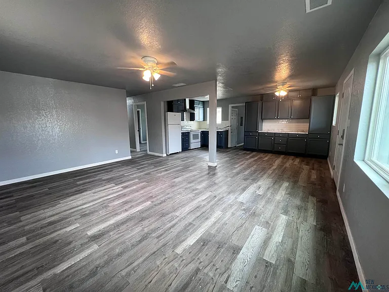 1507 W Ray Ave — Photo 3