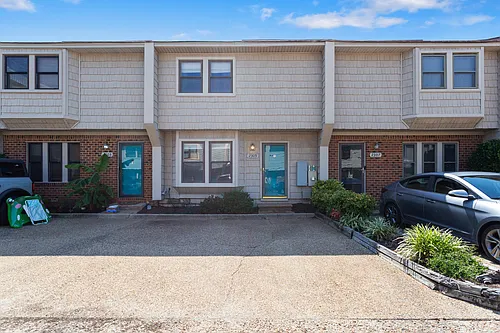 2305 Breakers Ct Photo 1
