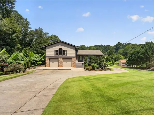 43 Bailey Dr SW, Lilburn, GA 30047